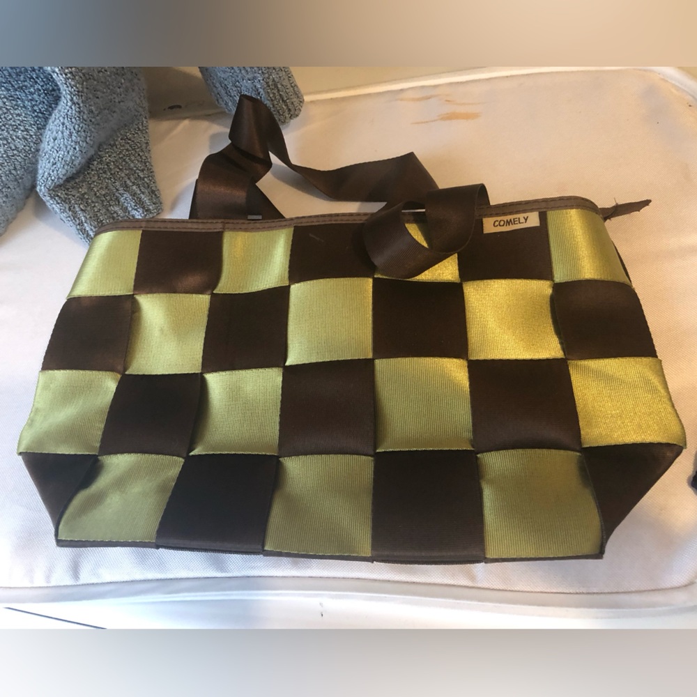 Comely Seatbelt Purse- 797 $35 or $30 w/offer